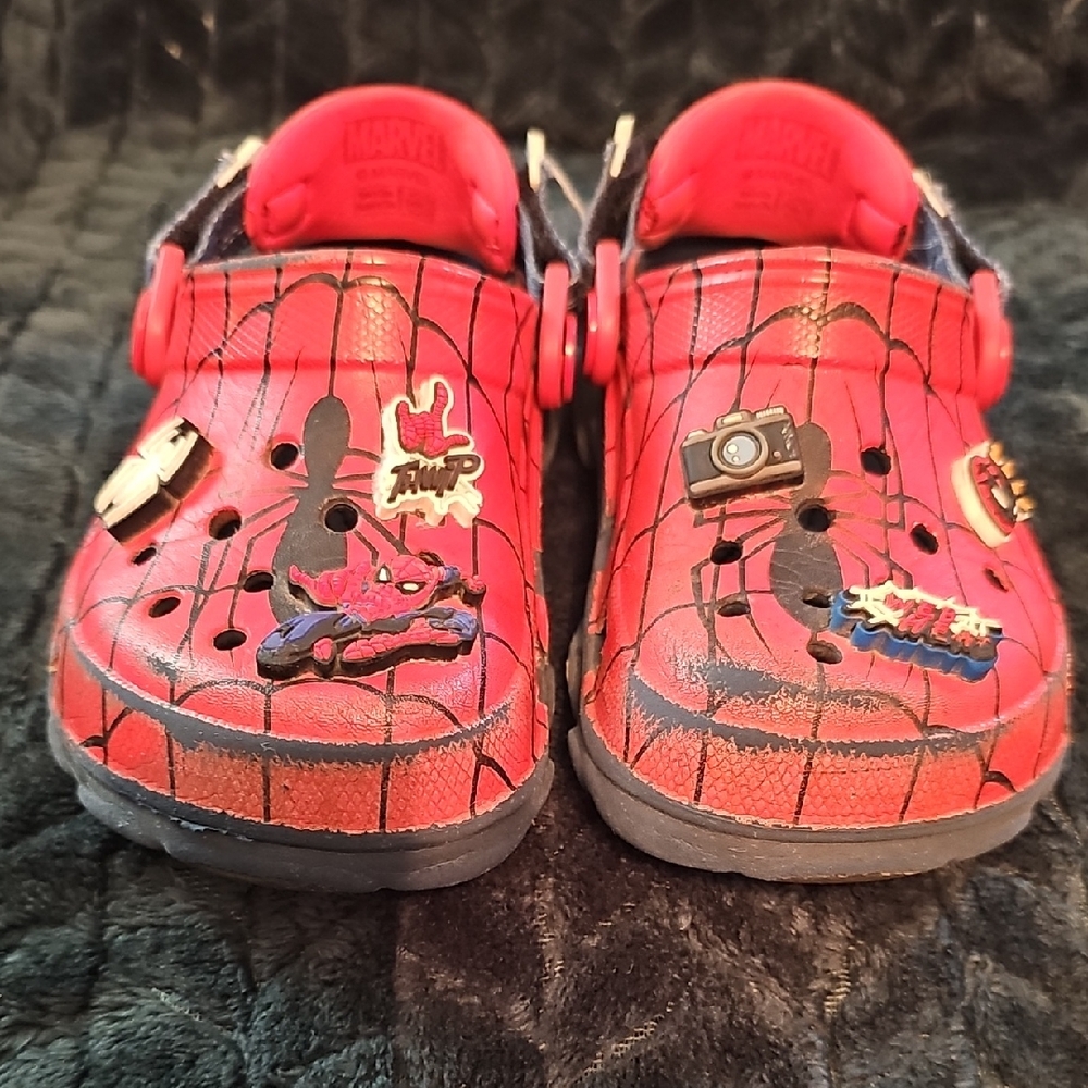 CROCS Kids Red Spider-Man Slippers